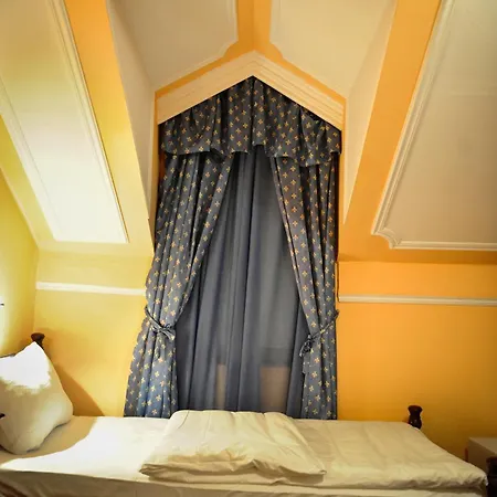 Evropa Отель 3*