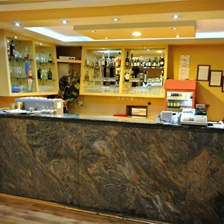 Evropa Hotel 3*