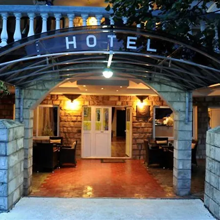 Evropa Hotel 3*