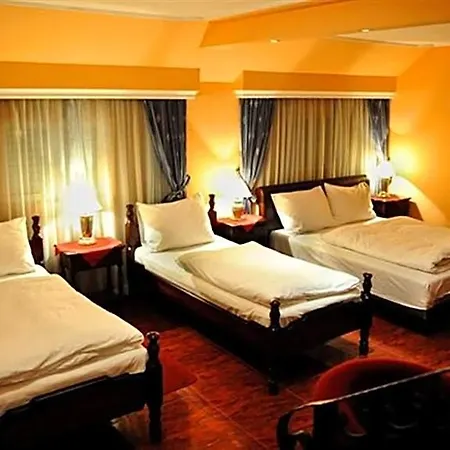 Evropa Hotel 3*