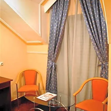 Evropa Hotel 3*