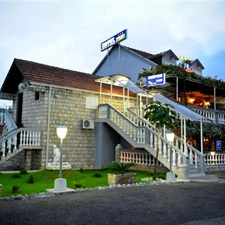 Evropa Hotel 3*